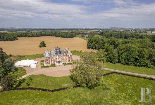 Dans la Nièvre, entre Sancerre et Clamecy, un vaste château familial sur son territoire de 250 hectares - photo  n°3